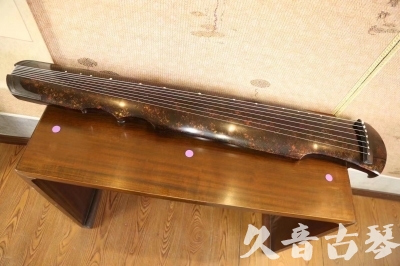 花莲县●久音古琴  ●臻品推荐 20231106 [犀牛皮纹伏羲式]